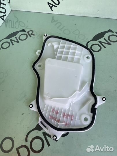 Вставка двери передней правой toyota rav 4 xa50