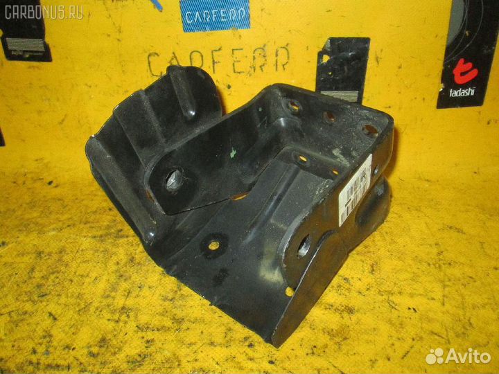 Крепление подушки двс Nissan Cefiro A32 (Заднее)