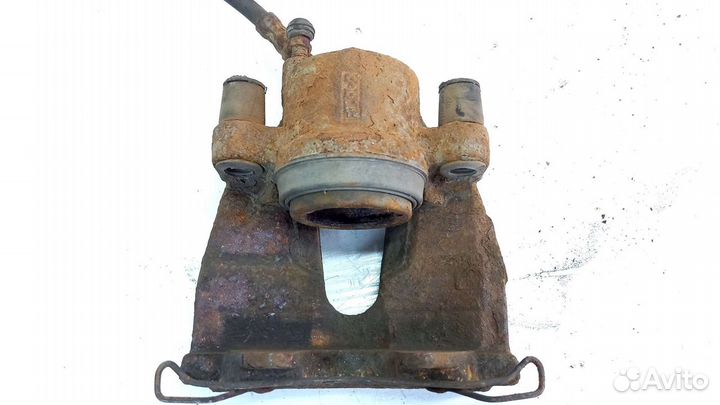 Суппорт передний левый Ford Focus 2