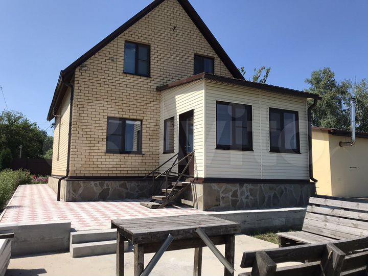 Коттедж 110 м² на участке 9 сот.