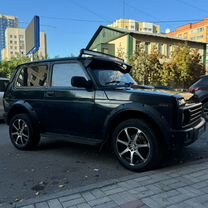 ВАЗ (LADA) 4x4 (Нива) 1.7 MT, 2011, 180 000 км, с пробегом, цена 400 000 руб.