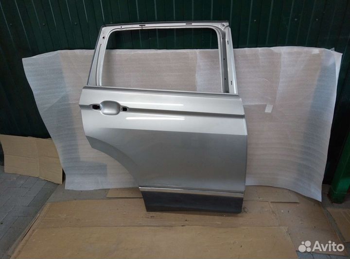 Volkswagen tiguan 2 дверь задняя правая