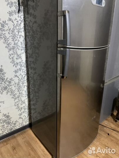 Холодильник бу whirpool