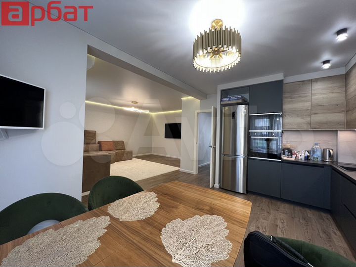 3-к. квартира, 107 м², 1/3 эт.