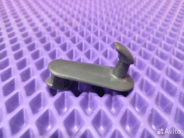 Крепление коврика Nissan Sylphy TB17 MRA8DE 2014