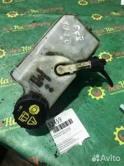 Главный тормозной цилиндр Ford Focus 2 седан 1.8