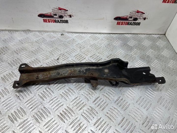 Кронштейн замка капота Kia Spectra седан S6D 2008