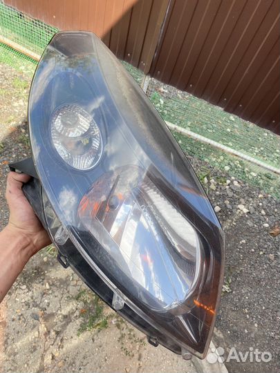 Фара renault sandero stepway 1