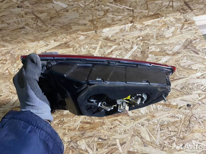 Фонарь задний внутренний правый Hyundai Tucson 3