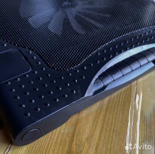 Подставка для ноутбука RivaCase 5579