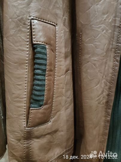 Кожаная куртка 62-64