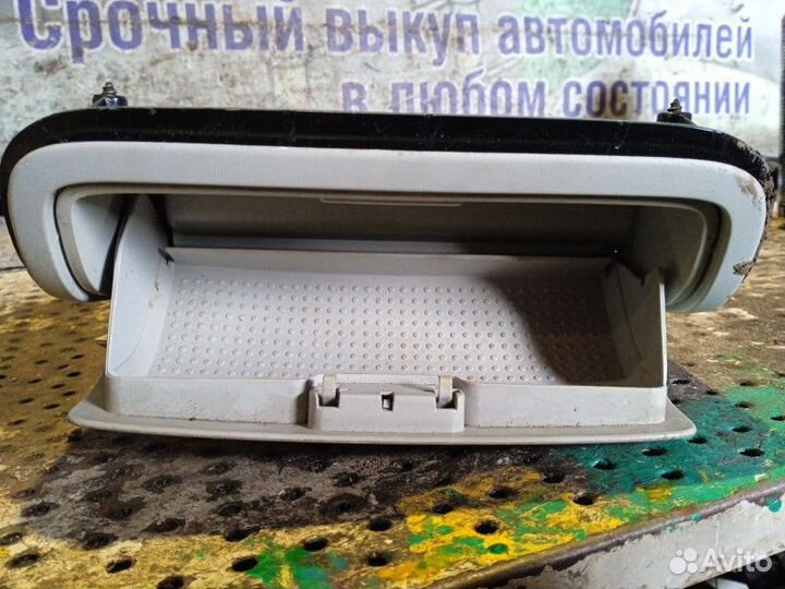 Плафон салонный Volkswagen Jetta