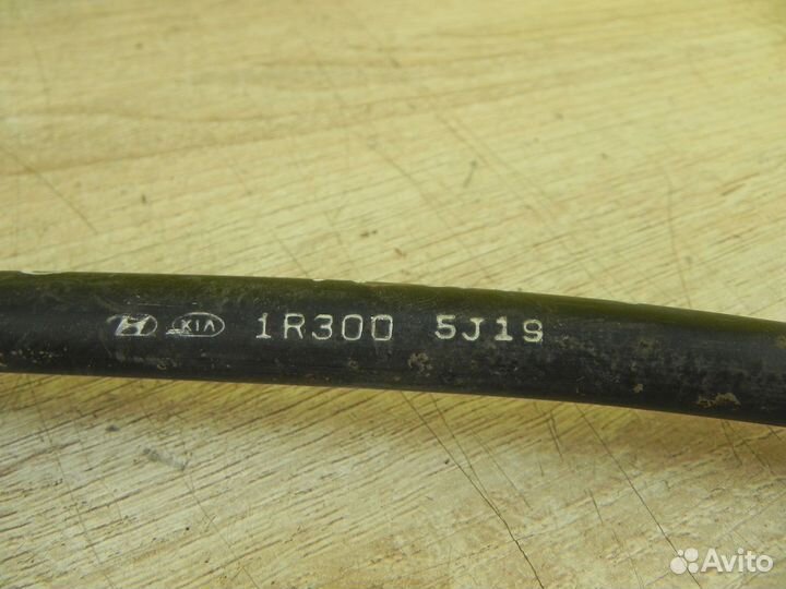 Hyundai Solaris Трос ручника