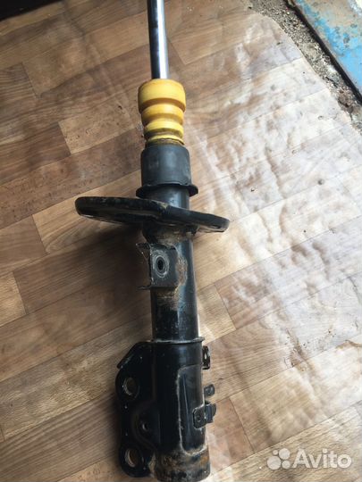 Стойка передняя левая (б/у оригинал) Mazda 6-2014