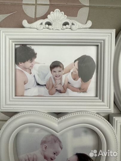 Рамка для фотографий фигурная белая
