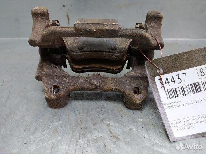 Скоба суппорта заднего правого Skoda Octavia (A5