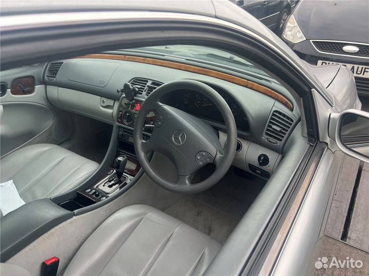 Разбор Mercedes W208