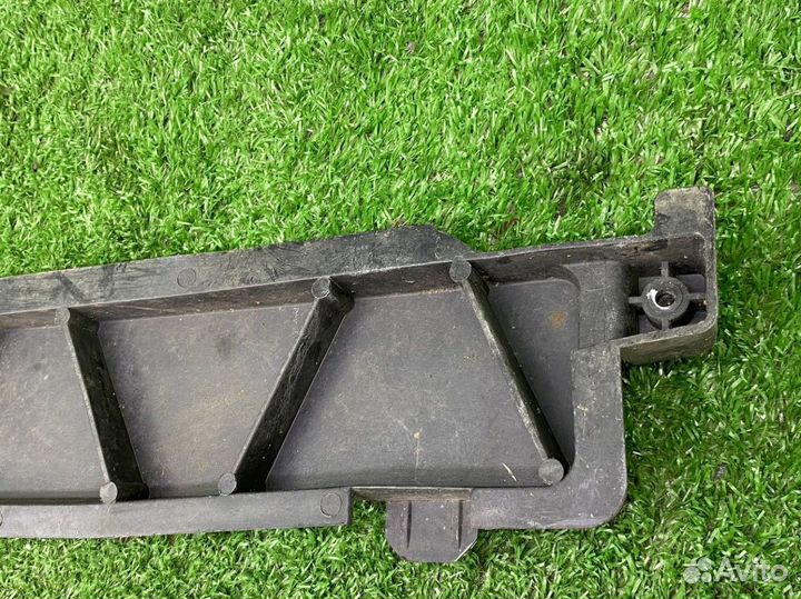 Кронштейн панели Volkswagen Polo 5 5954