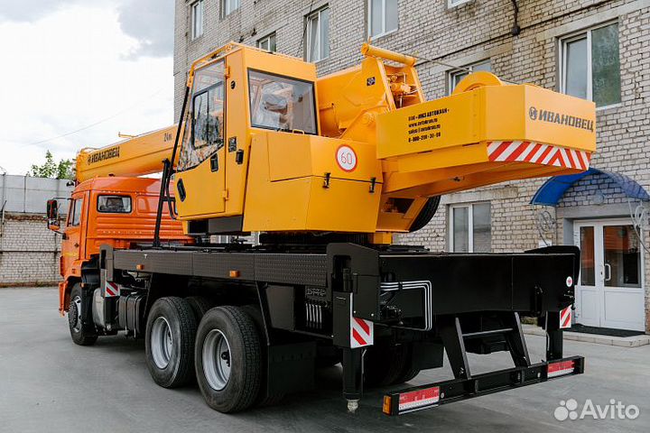 Автокран 25т