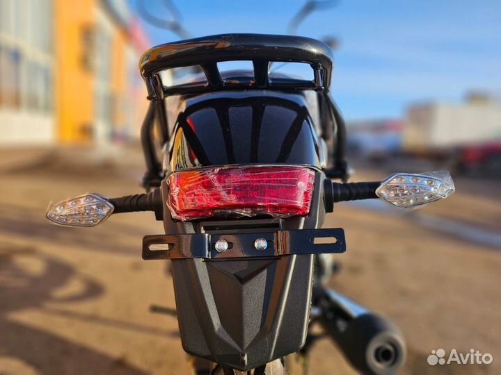 Мотоцикл Regulmoto SK 200-8