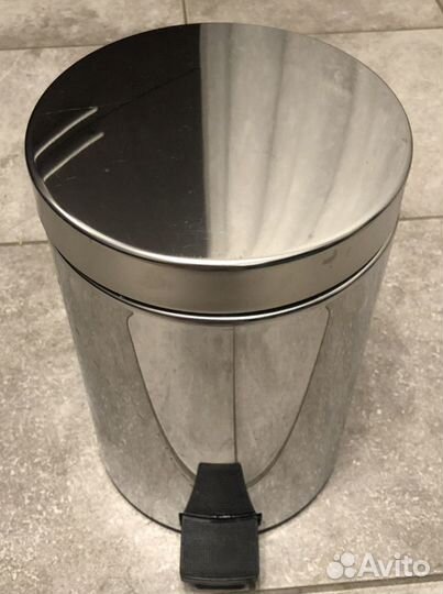 Мусорное ведро с педалью Geesa