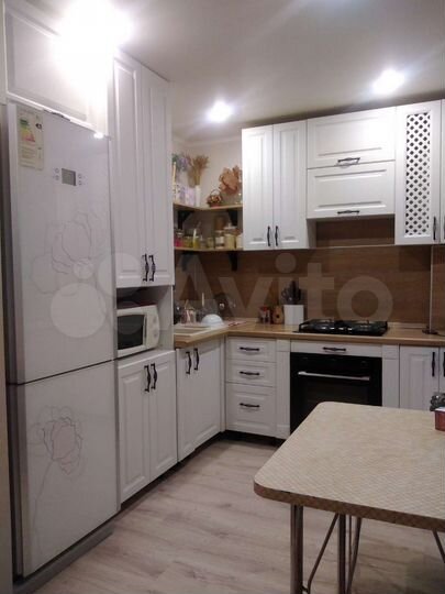 3-к. квартира, 55 м², 4/4 эт.