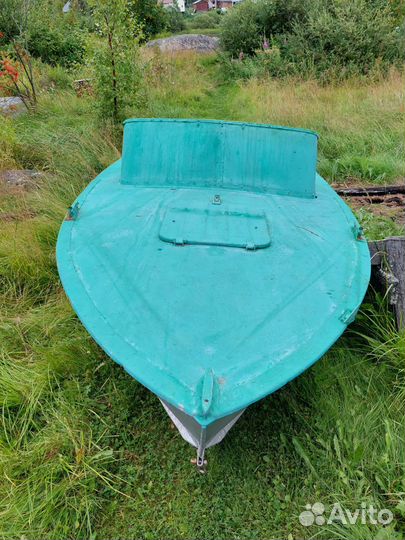 Моторная лодка Прогресс 2М