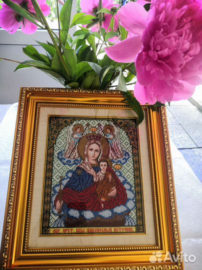 Образ Пресвятой Богородицы Живоносный источник