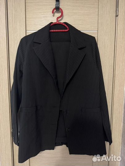 Костюм женский