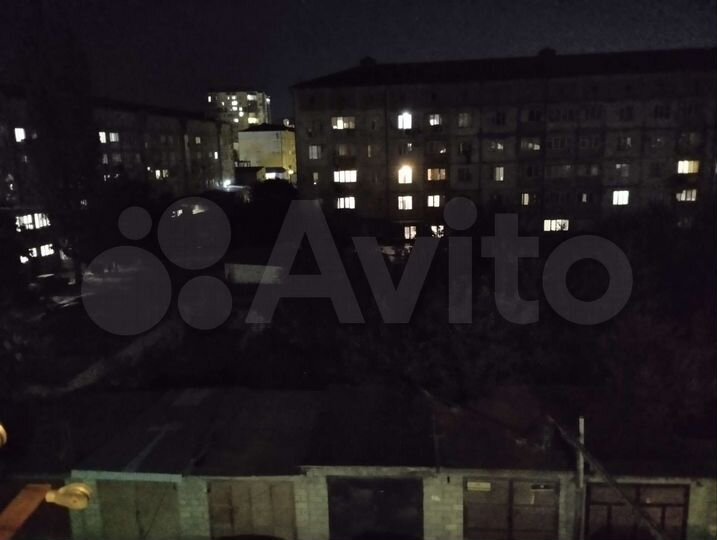 4-к. квартира, 100 м², 4/5 эт.