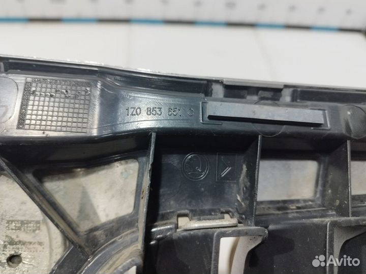 Решетка радиатора Octavia (A5 1Z) 2004-2013