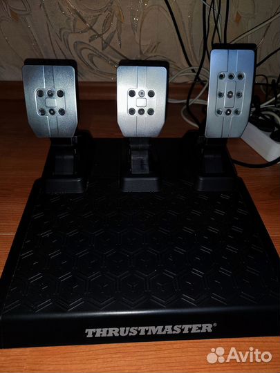 Игровой руль Thrustmaster T248