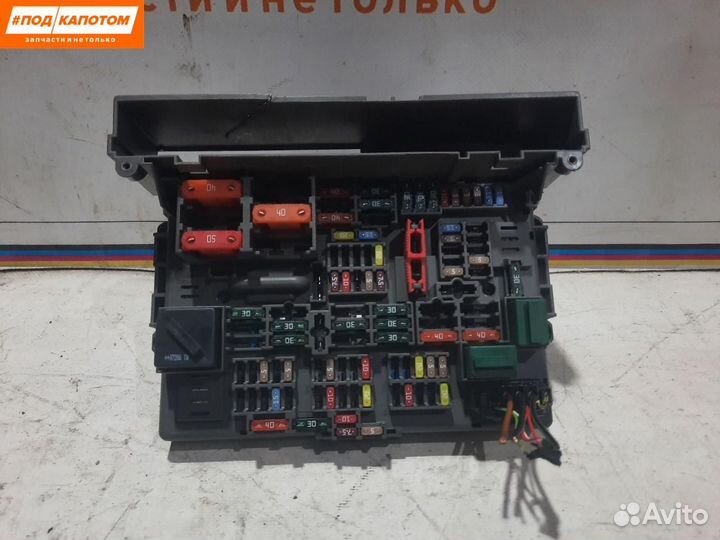 Блок предохранителей передний BMW 3 E90 2007