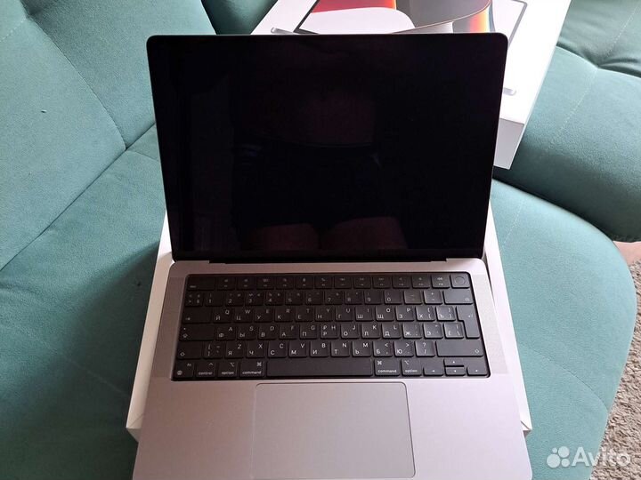 Macbook pro 14-inch