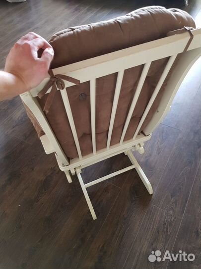 Кресло качалка для мамы при кормлении