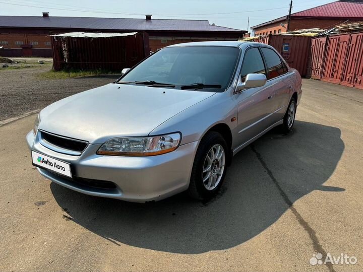 Honda Accord 2.3 AT, 2000, 350 000 км