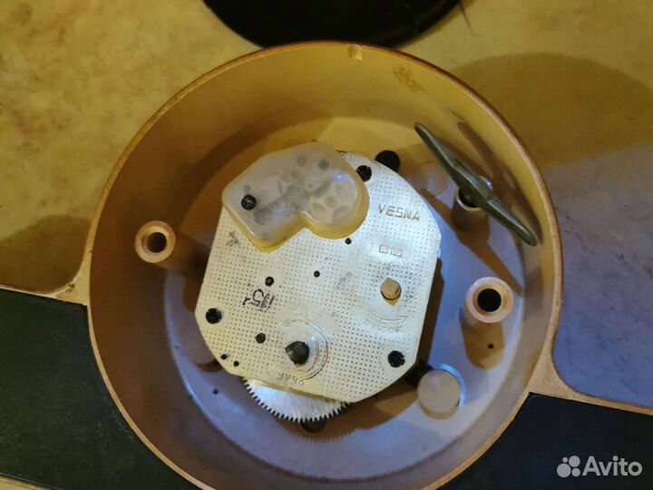 Часы 1984 год