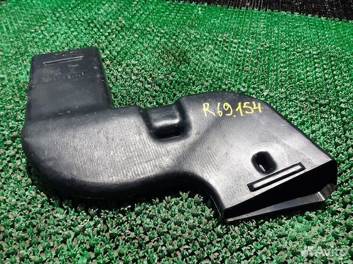 Воздуховод правый Lexus RX300