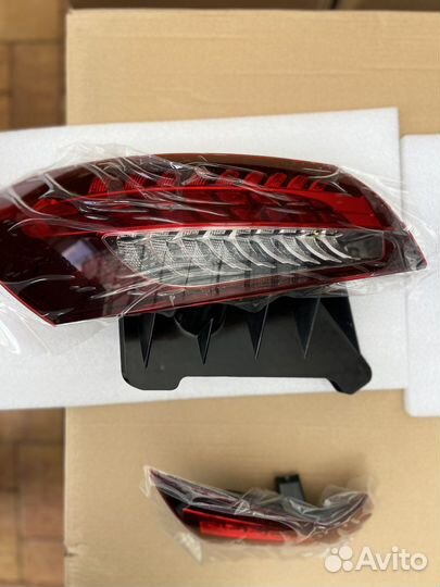 Фонарь задний на мерседес w213