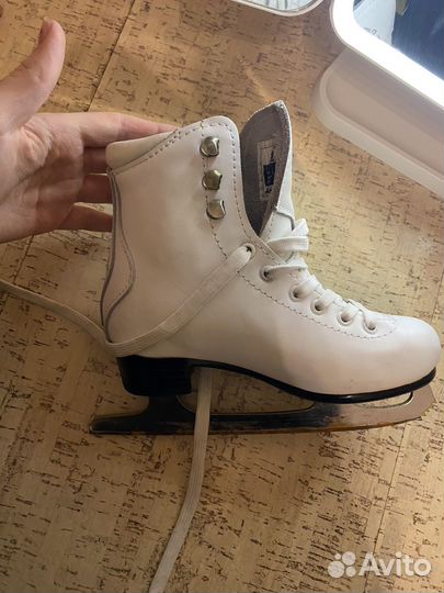 Коньки фигурные