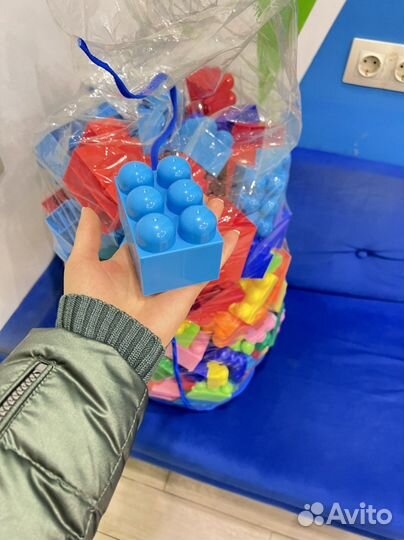 Конструктор пластиковый мега блоки