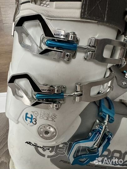 Горнолыжные ботинки