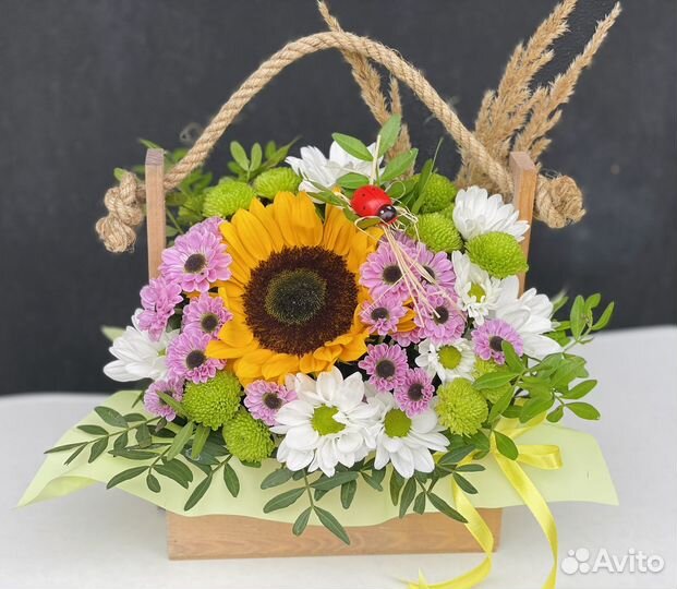 Композиции/букеты из свежих цветов на 1 сентября