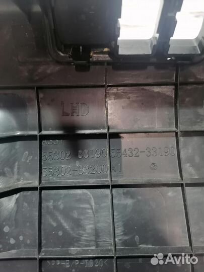 Накладка торпедо Toyota Camry GSV50 2011-2012 2GR