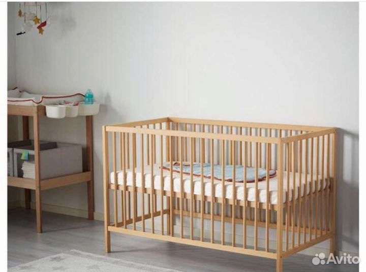 Детская кроватка