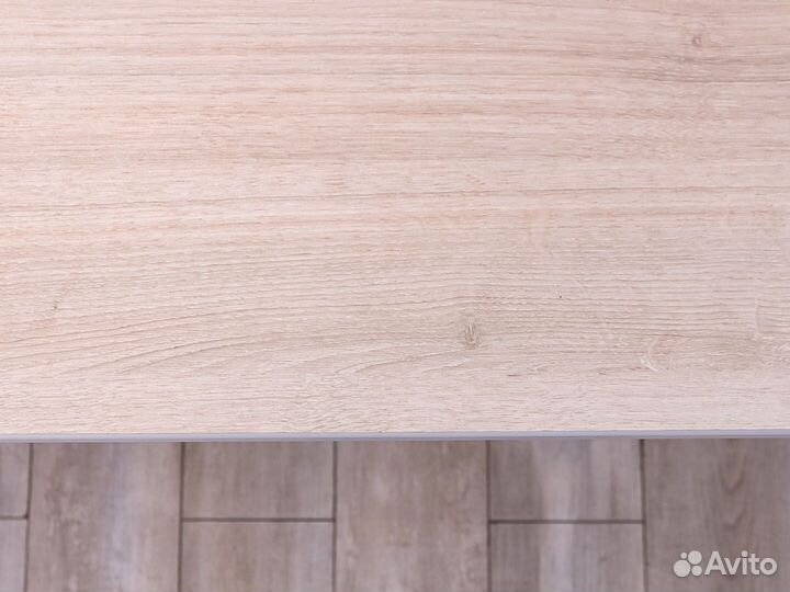 Стол для персонала