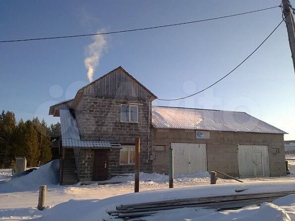 Гараж, > 30 м²