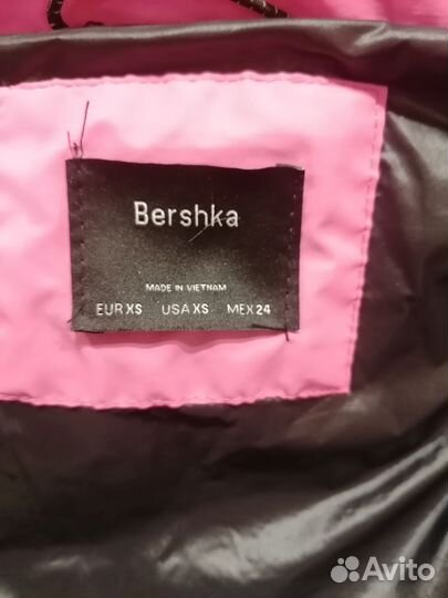 Куртка фирмы Bershka р. XS