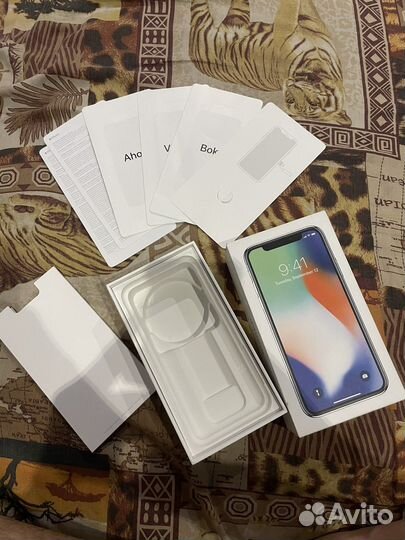 Коробка от iPhone X silver 64 gb