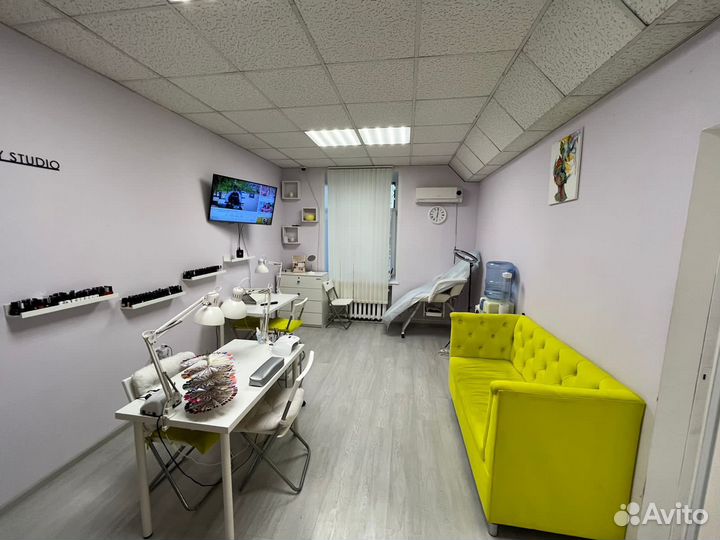 Аренда места мастера маникюра